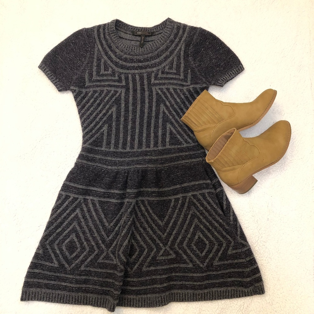 BCBG Maxaria XS Sweater Dress Textured Purple